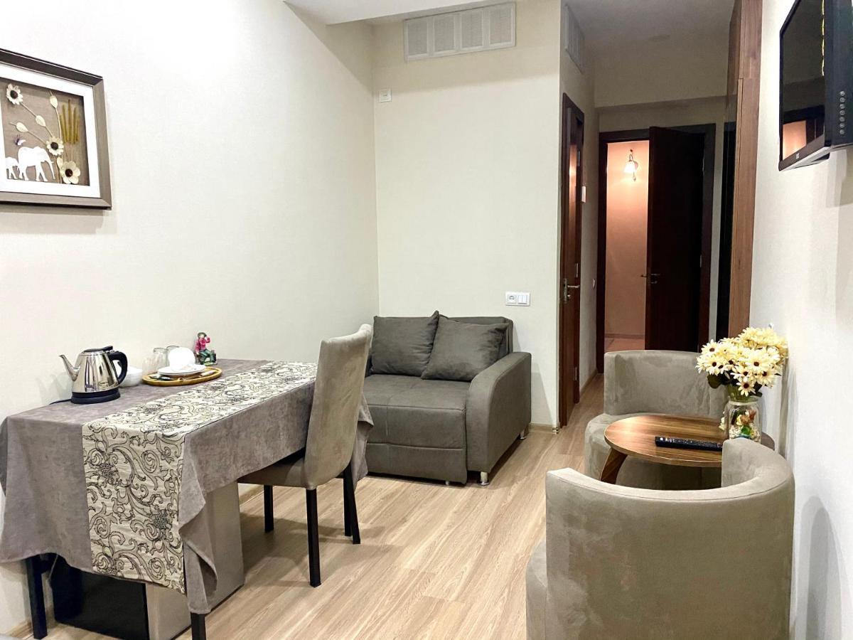 Hotel Terrace Tbiliszi Kültér fotó
