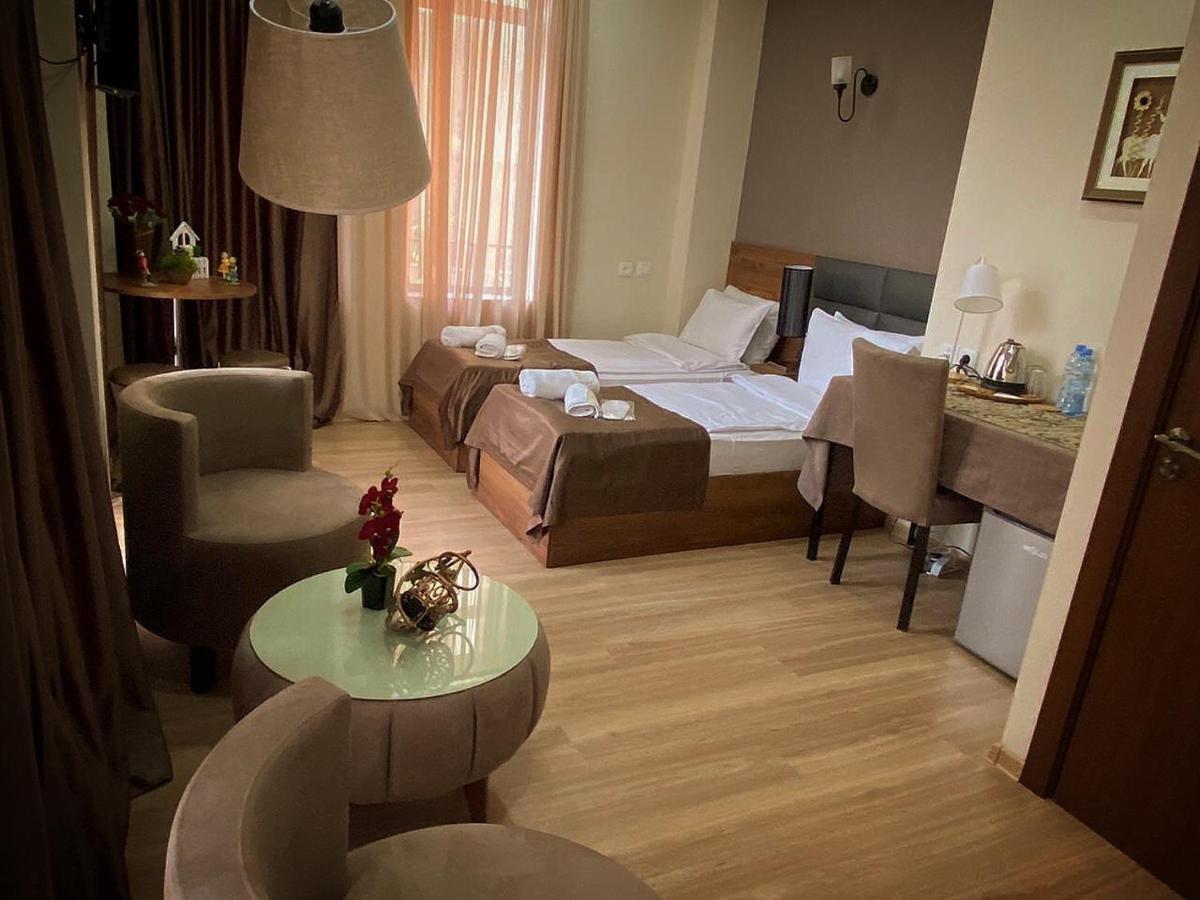 Hotel Terrace Tbiliszi Kültér fotó